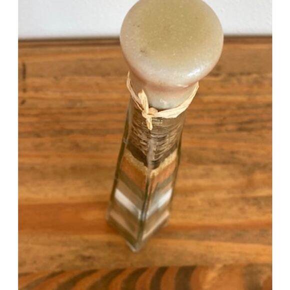 Vintage Decorative Square Spice Bottle - Picture 4 of 6